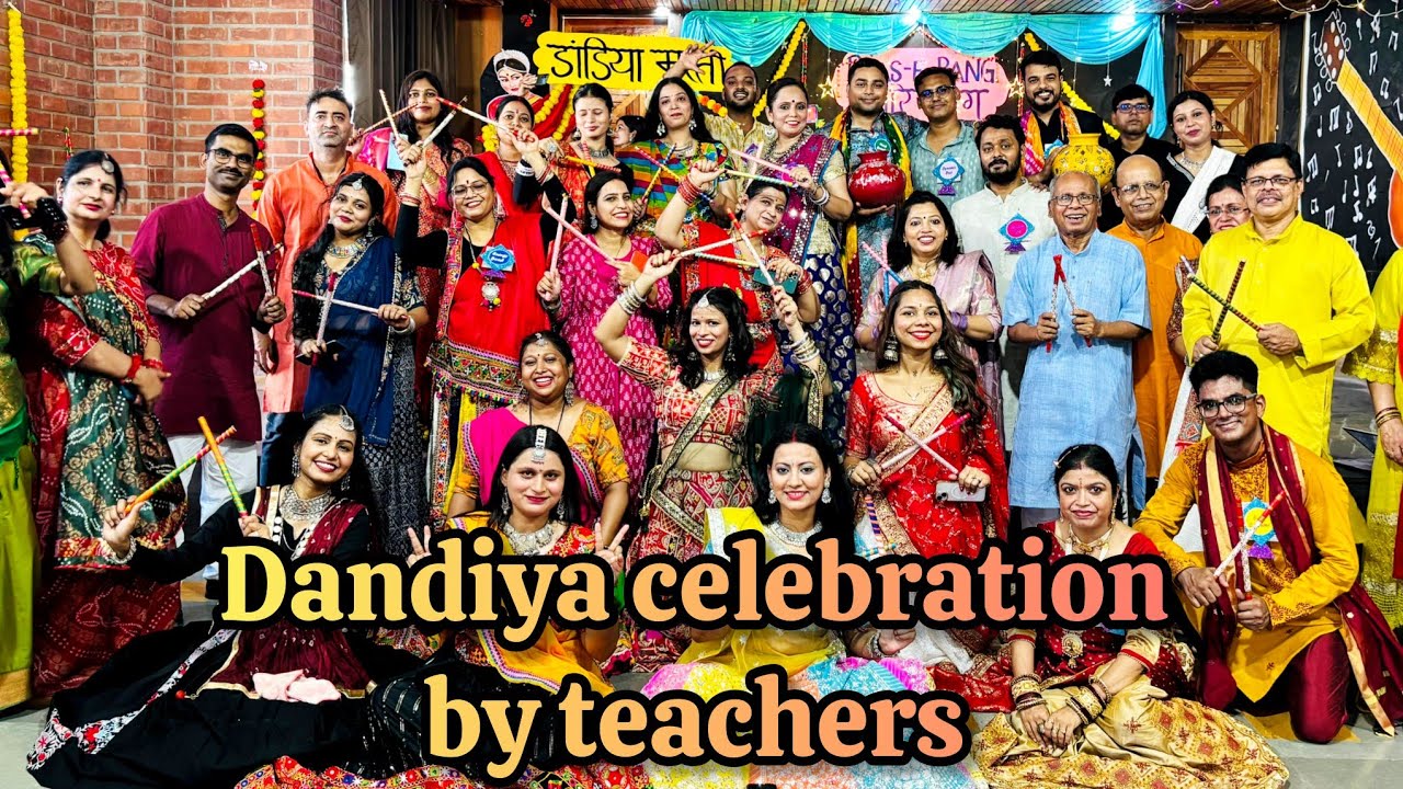 Dandiya dance by teachers // Dandiya celebration in my school// BIHARI BANNI