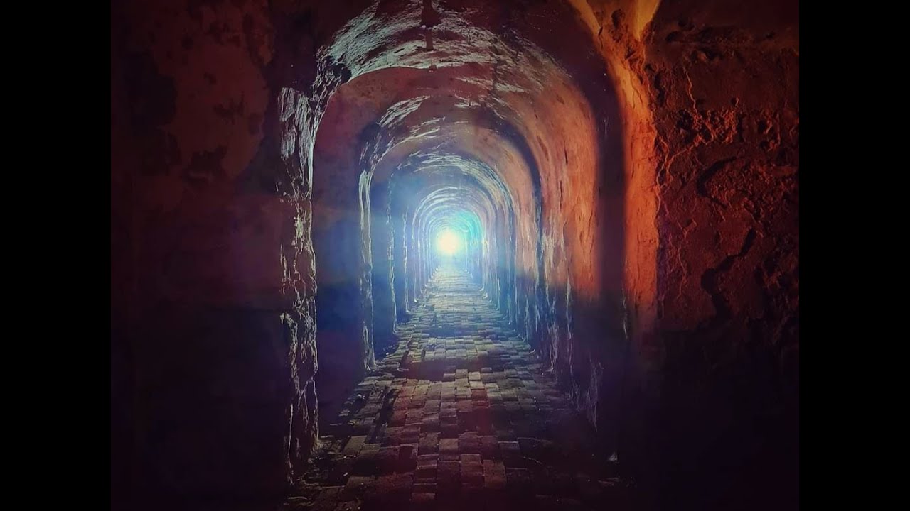 Procházka po Terezíně a Terezínské rozsáhlé podzemí - Galbytour  2022