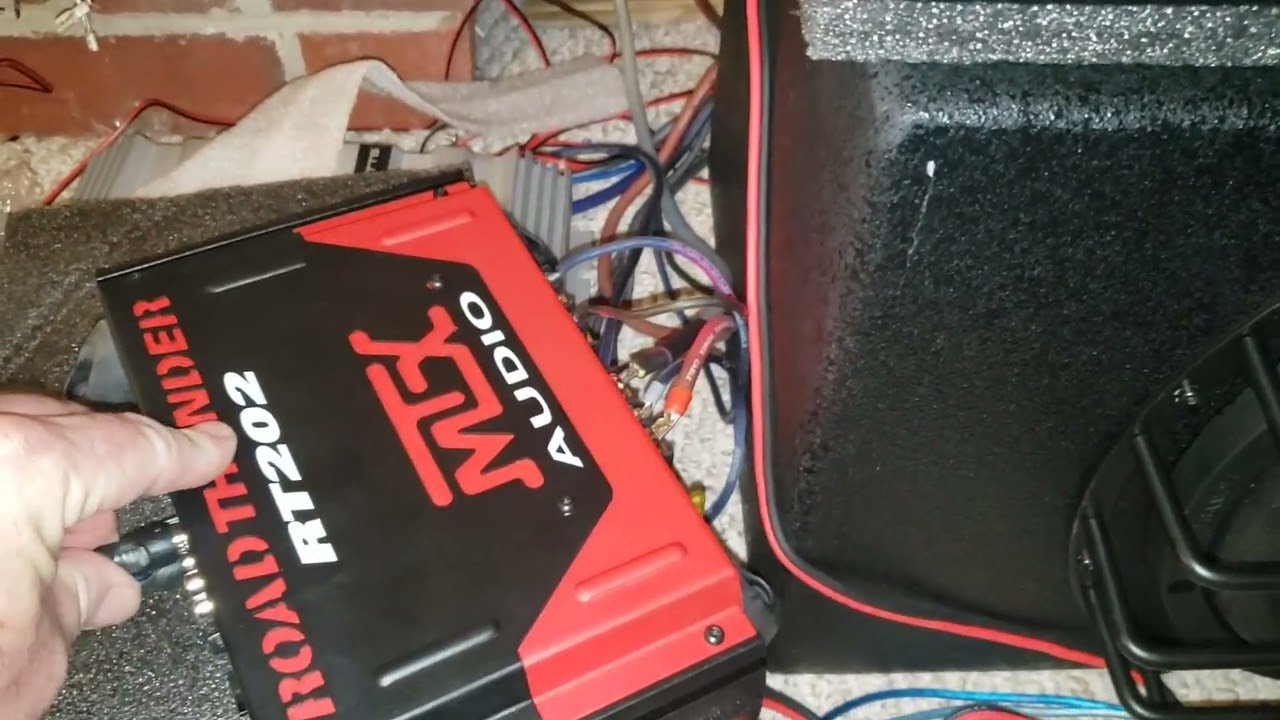 Brand NEW Mtx RT202 Tested on carpet audio labs test bench ? Lol.  Its already packed waiting on $ .
