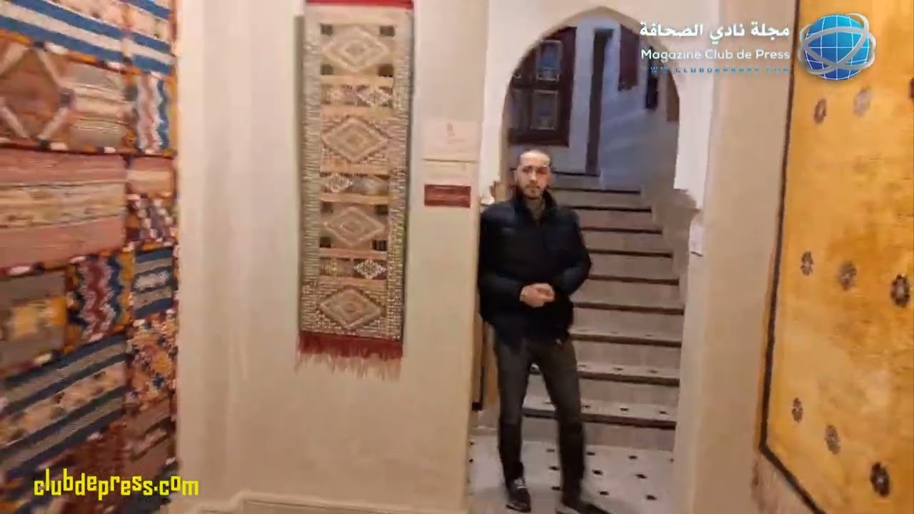 تتويج عمركسيكس المؤسس ومديردارالثقافة للزرابي بمراكش،بشهادةالنخبة للتميزالمهني.