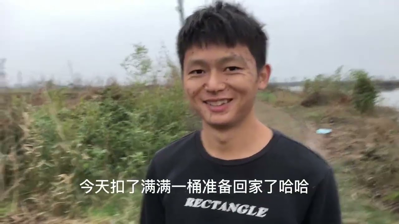 抓到斤貨直接狂喜！網紅轉圈圈安排上，水猴子居然故意顯得我超沉，你們評評理！#熱門