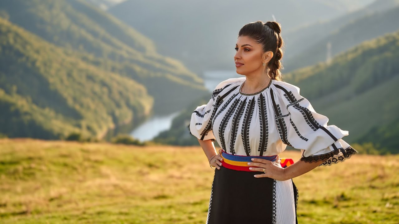 Ana Gabor  - La stână îi viața mea | Videoclip Oficial