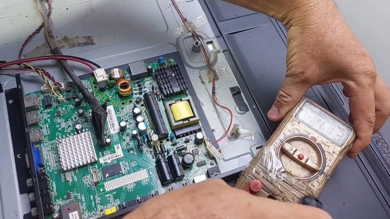 Tv aoc le42m1475  liga normal após minuto se apaga e fica falando defeito resolvido na platica