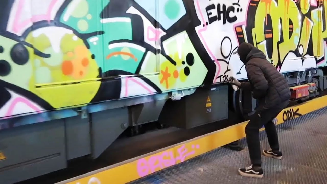 Metro Transit: Grisle EHC (VOL. 1)