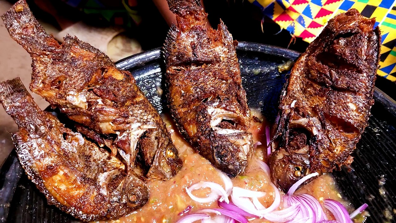 THIS IS VILLAGE COOKING AT ITS BEST! BANKU WITH TILAPIA & PEPPER