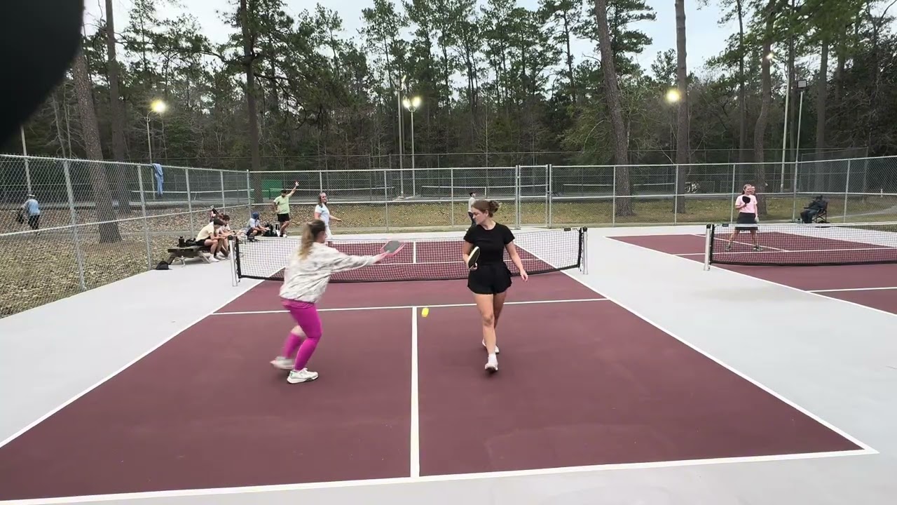 Raegan Terrie vs Levi Amber