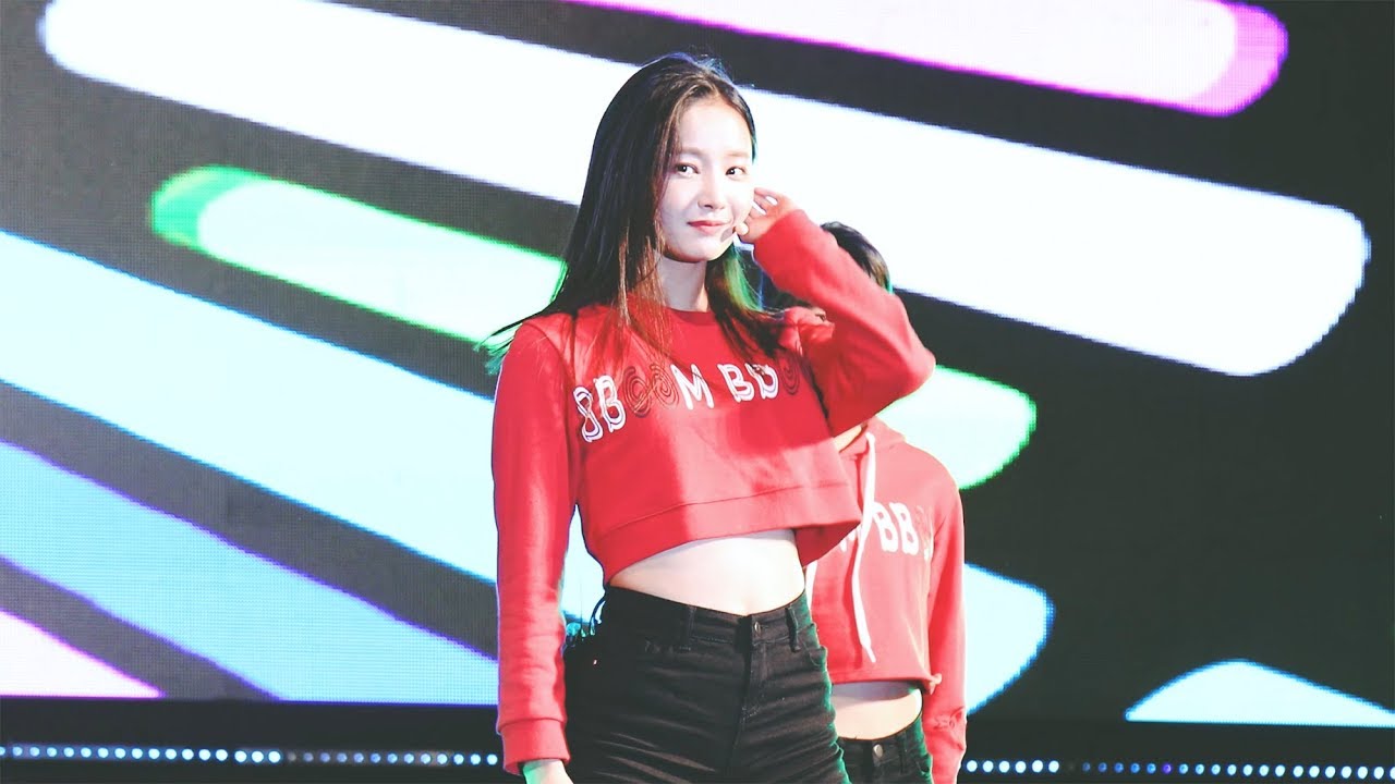 181021 모모랜드 연우 뿜뿜(BBoom BBoom) 4K 직캠 | 기아문화나눔페스티벌 (MOMOLAND YEONWOO FOCUS)