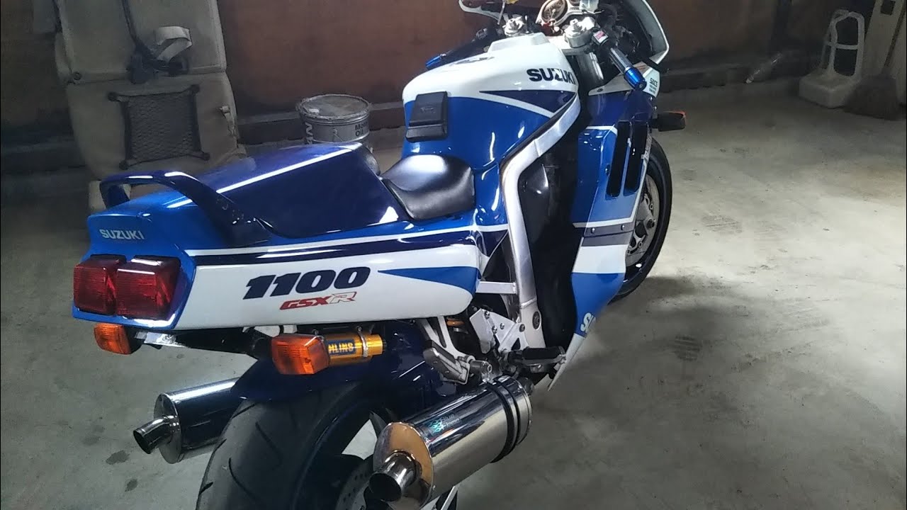スズキ　GSX-R1100  GV73A