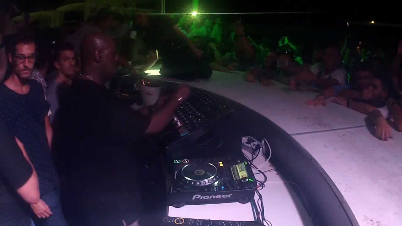 TONY HUMPHRIES @ FRUIT - Naples (closing set)