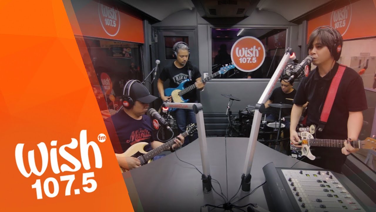 Rivermaya performs “8 to 5” LIVE on Wish 107.5 Bus