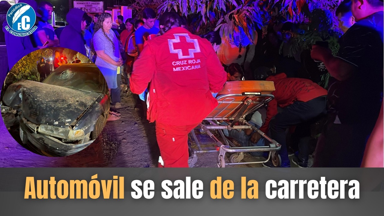 Automóvil se sale de la carretera.