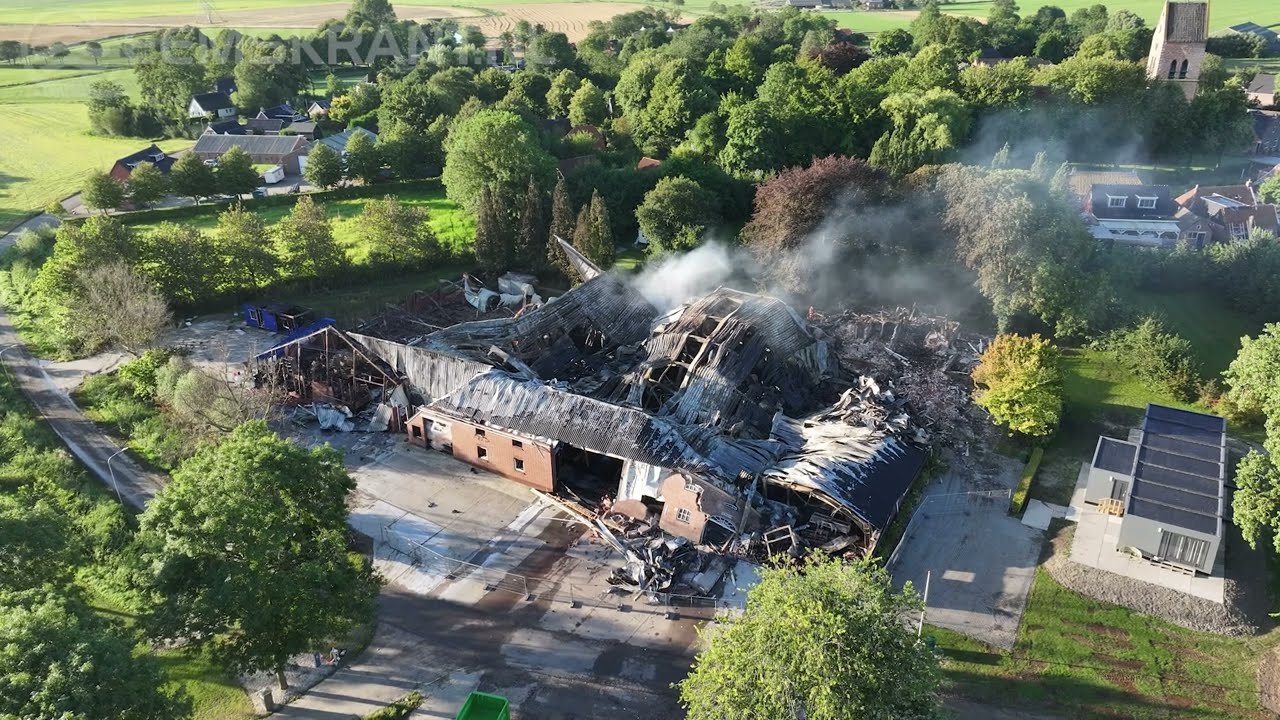 Gevolgen verwoestende brand akkerbouwbedrijf Godlinze goed zichtbaar