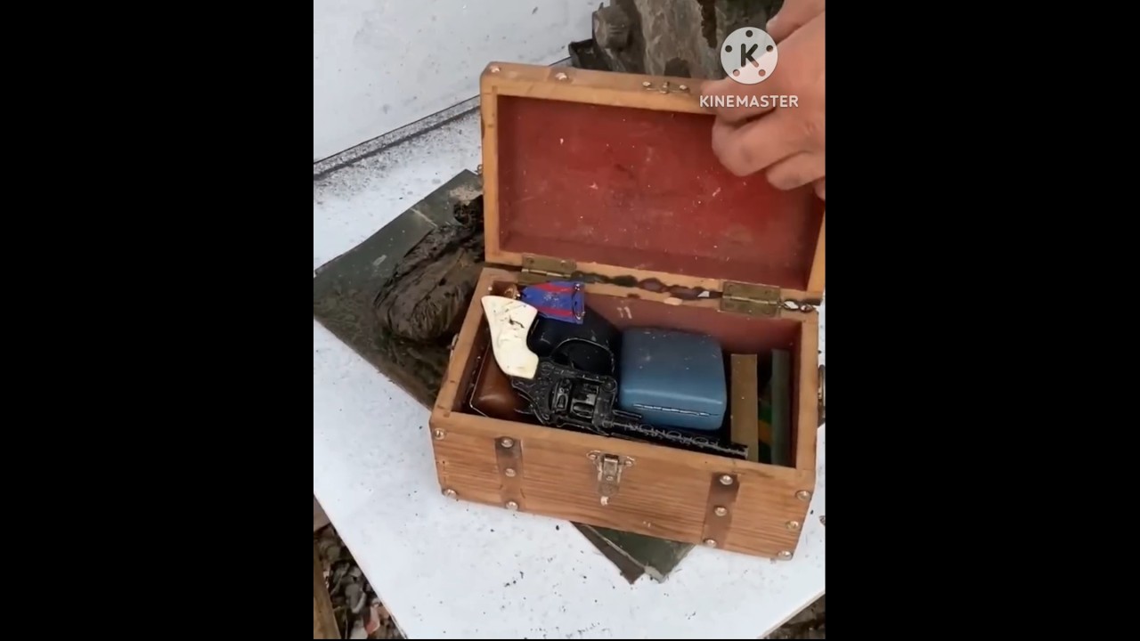 I found the Ex Military Locker 😱! #ytshorts #treasuresearch #viralshorts #treasuretrove #viralreels