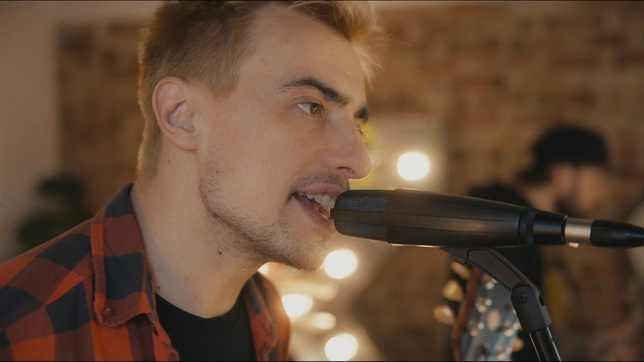 KIES - Melletted (Official Music Video)