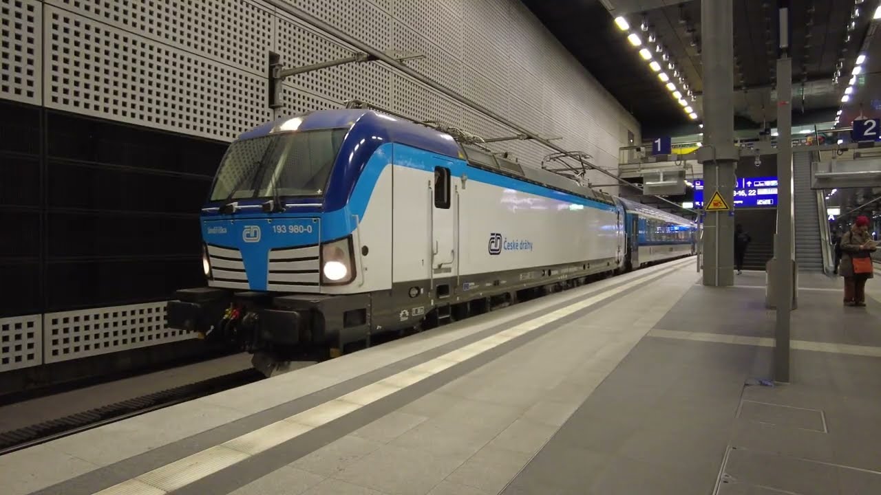 EuroCity Abfahrt | Berlin Hauptbahnhof | Siemens Vectron | Sound