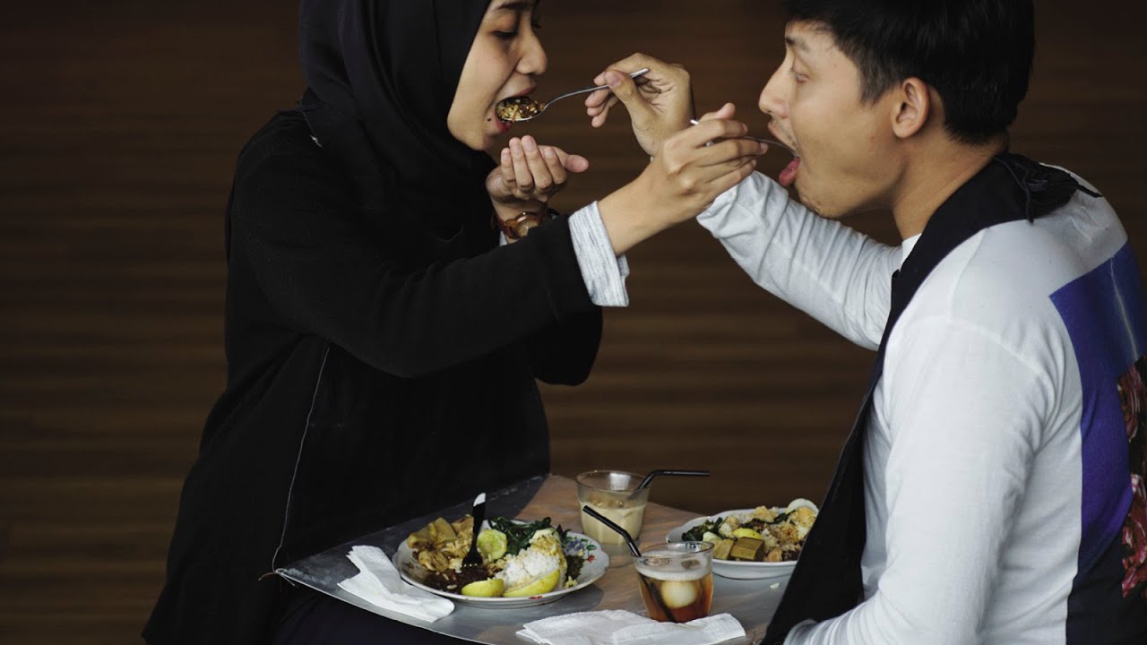 Dunia Dalam Berita | Mella Jaarsma. I Eat You Eat Me