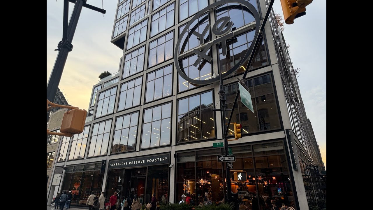 Starbucks Story | Chelsea Market