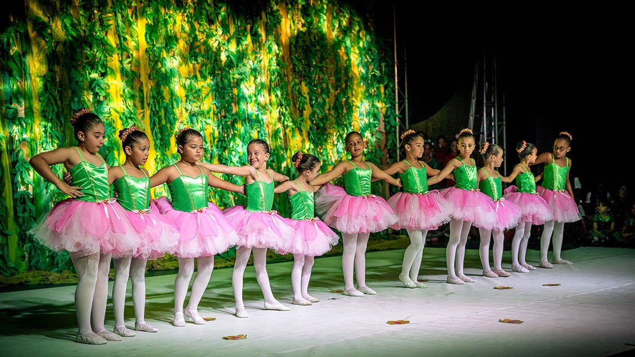 ESPETÁCULO FLORESTA - ATO 1 Coreo 02: Flores - Ballet Núcleo Dança Búzios