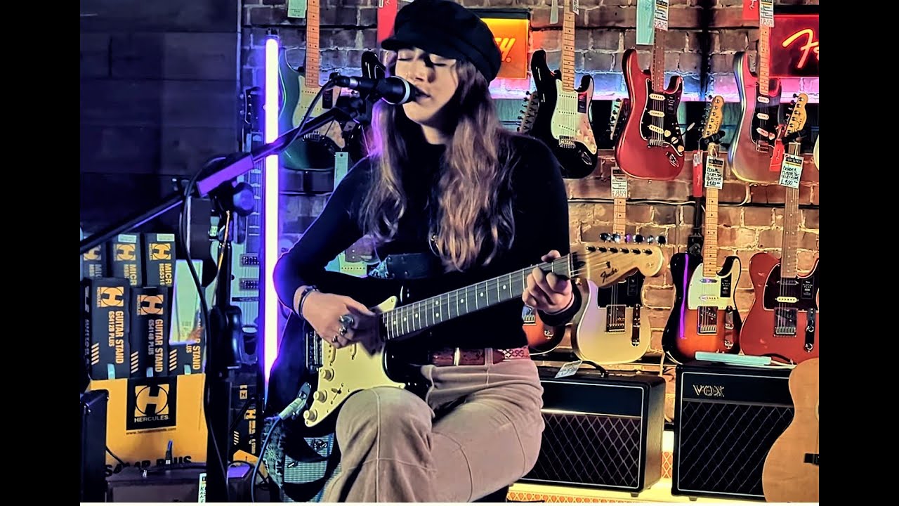 Hickies Live Lounge - Lucca Mae - Dance Me To The End Of Love (Cover)