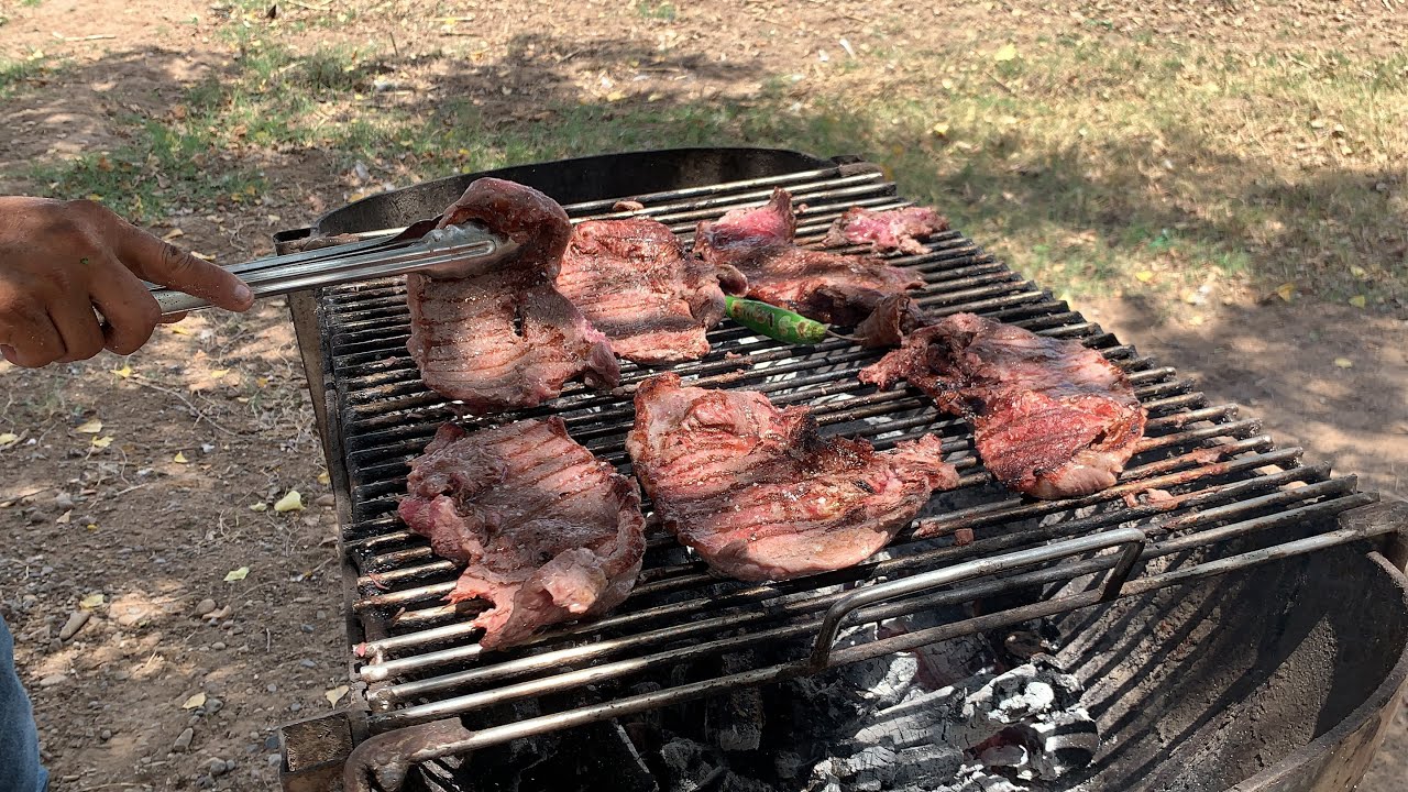 Carne asada en el árbol de la felicidad el Mariskero y su dieta 🤣🤣