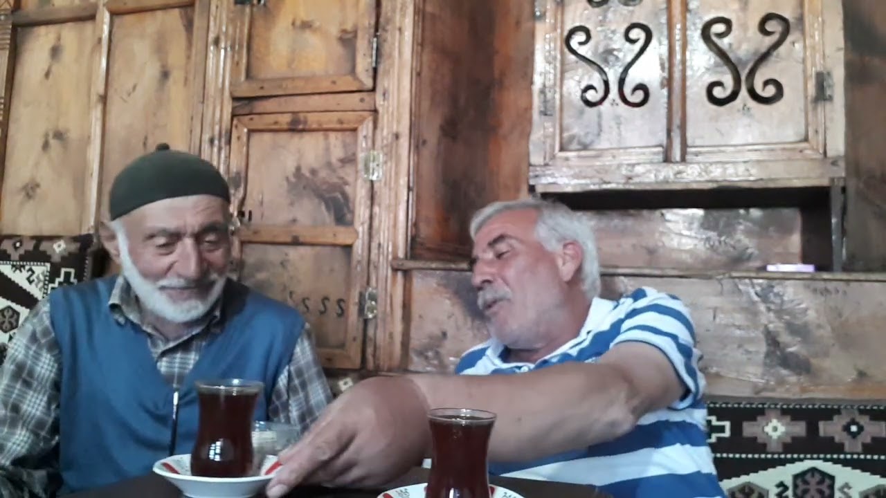 MASAT KÖYÜNDE ESAT AĞA KONAĞINDA KONAK KÜLTÜRÜNÜ YAŞAR KACIR ABİMİZLE KONUŞTUK....