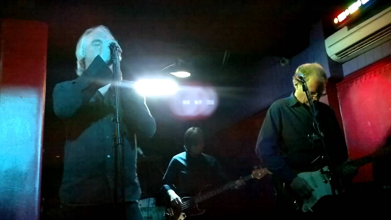 William Topley & The Black River Band 'Walk Like I Do' at Archangel, Kensington 21st September 2011