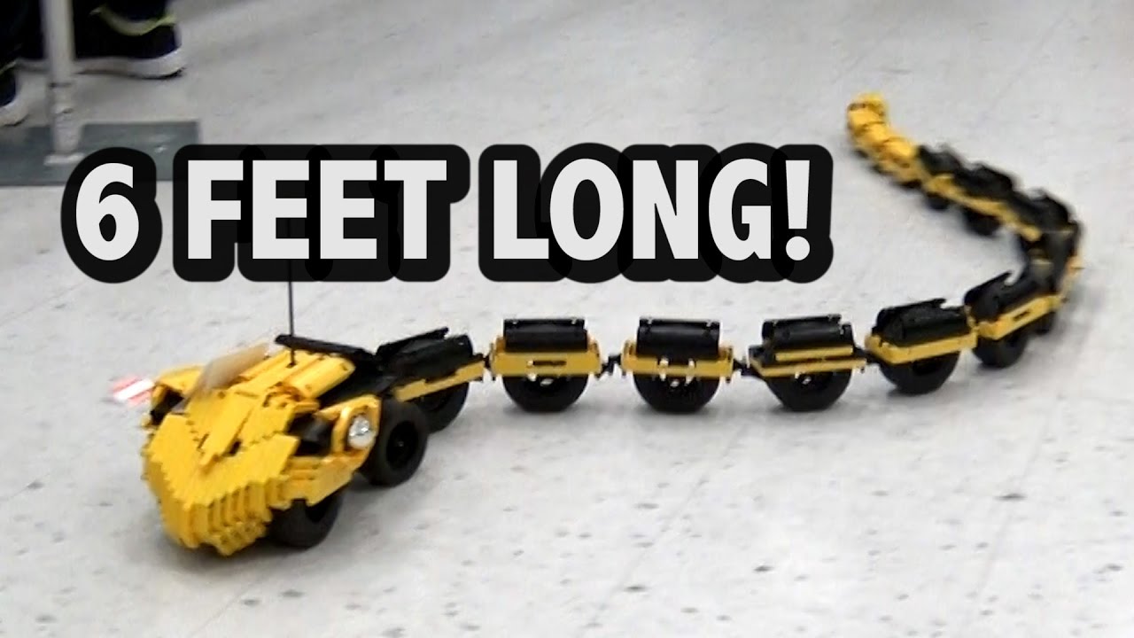 Motorized LEGO Technic Snake | BrickCon 2016