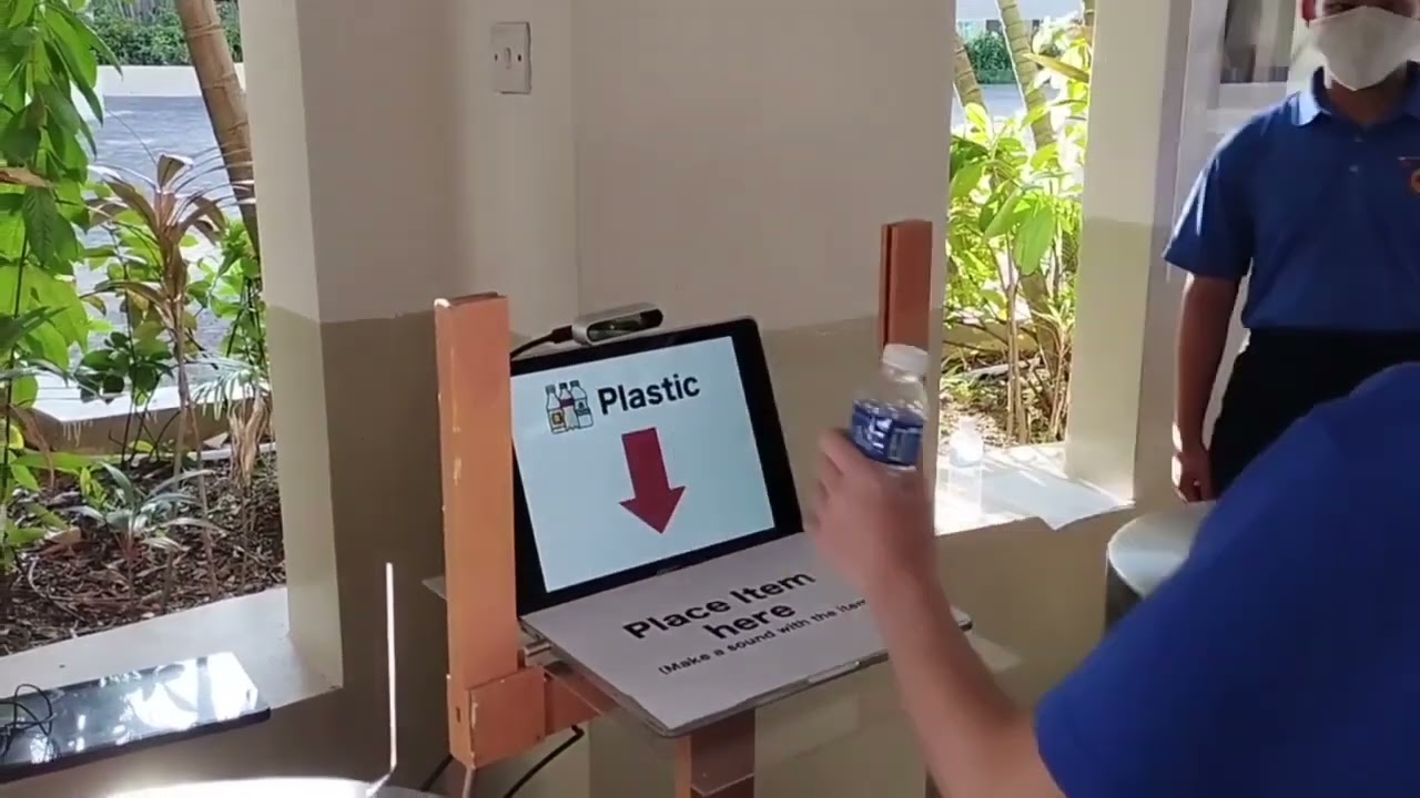 Intel AI Global Impact Festival 2022 - Recycle rAIght