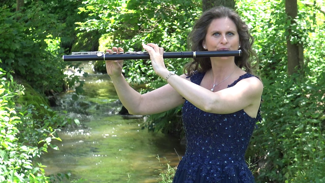Karin Leitner plays at Castle Waldenfels 