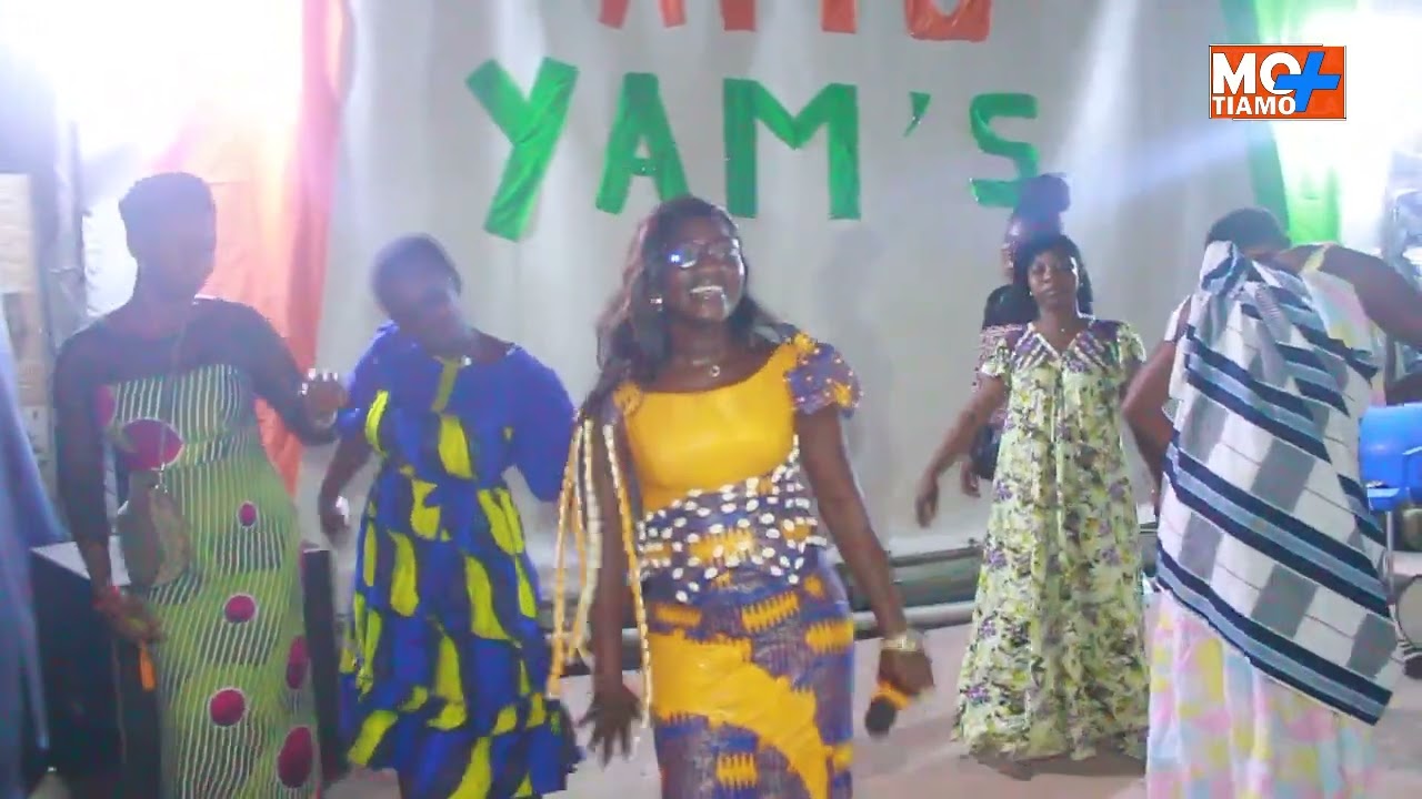 Alpho Ange au concert d'Atto YAM'S à koumassi
