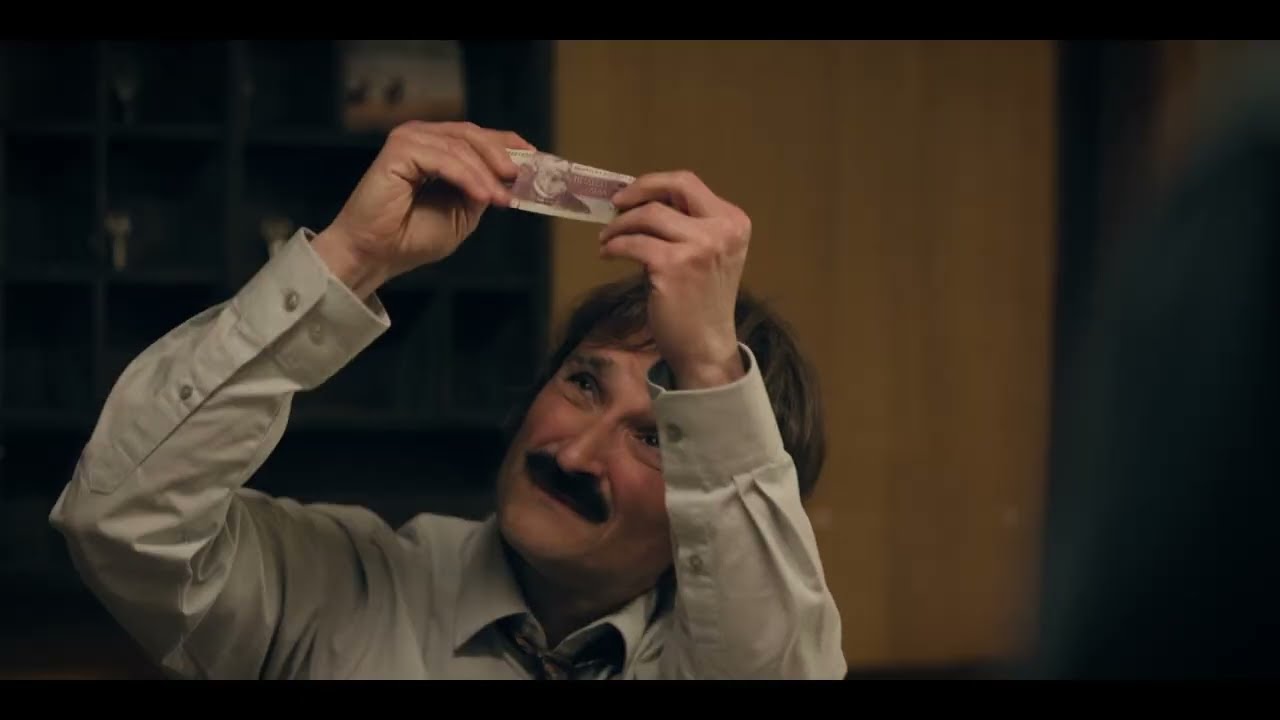 Tornando a Est | L'albergo - Clip dal film
