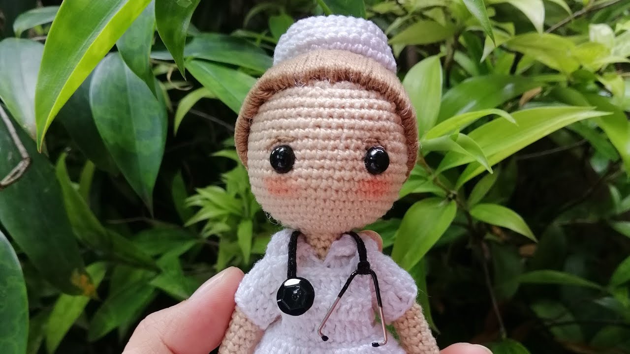Crochet Doll/Amigurumi Nurse