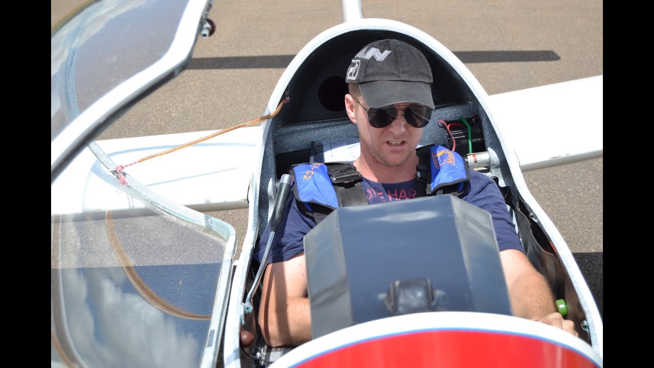 First solo aerotow, single astir.