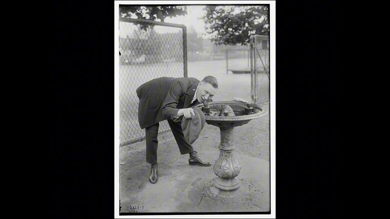 Arthur Hall - Just a Little Drink #roaringtwenties #prohibitionera #vintagejazz #ubx5thanniversary