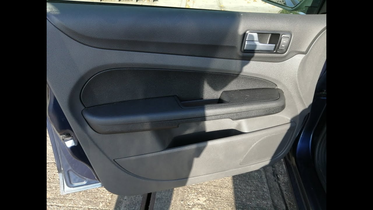 Ford Focus 2004–2011. Как снять дверные карты и заменить динамики самым дешевым способом.