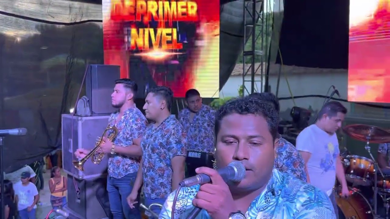 Presentación- intro- Ramito de Violetas- Cuando Vuelvas- Nemesys En Vivo desde las Iguanas Gro.
