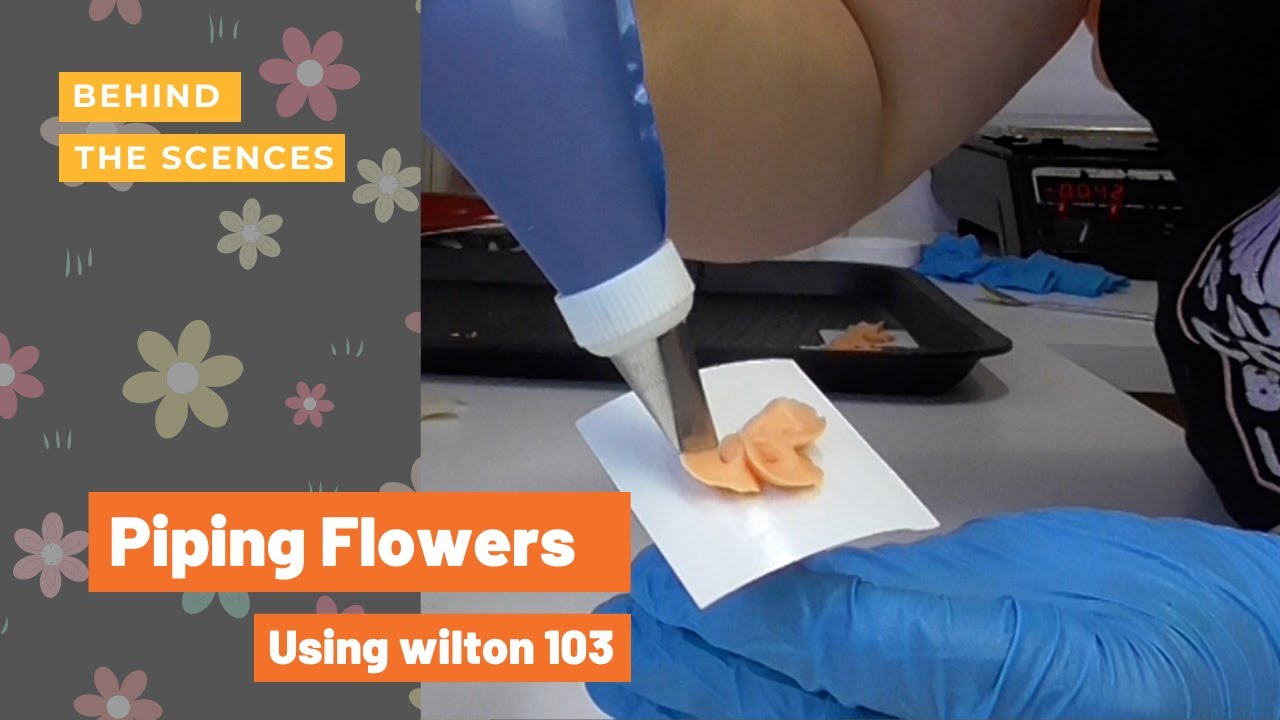 Piping Soap flowers - I try a new piping tip but decide I don't like it