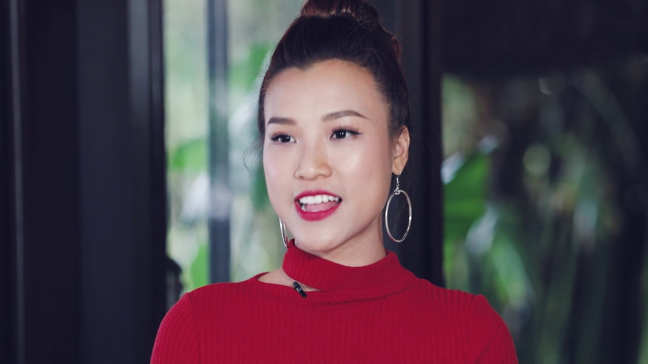 THĂM NHÀ HOẠ SĨ HOÀI HƯƠNG - Produced by Tuấn Đức