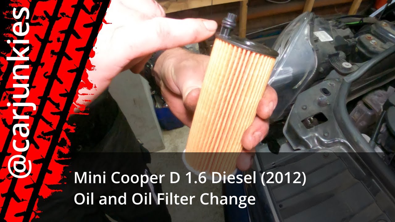 Mini Cooper D 1.6 Diesel (2012) - Oil and Oil Filter Change