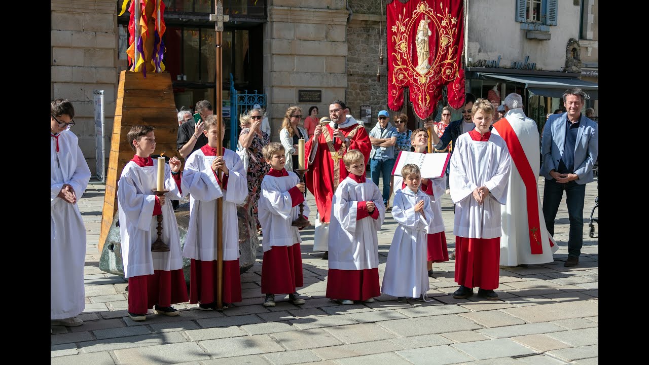 Pentecôte Saint Aubin de Guérande - Bénédiction des cloches