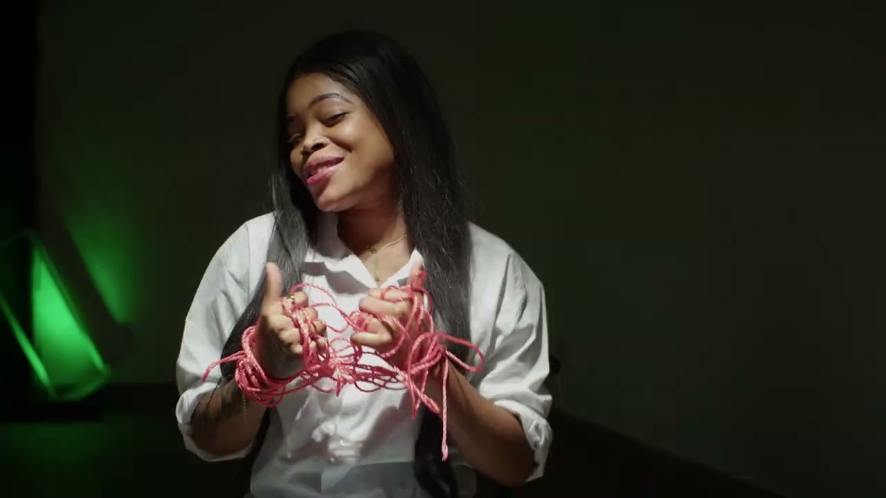 Sara Baby Ft. Katrina Moet - Sola (Remix) [Visualizer]