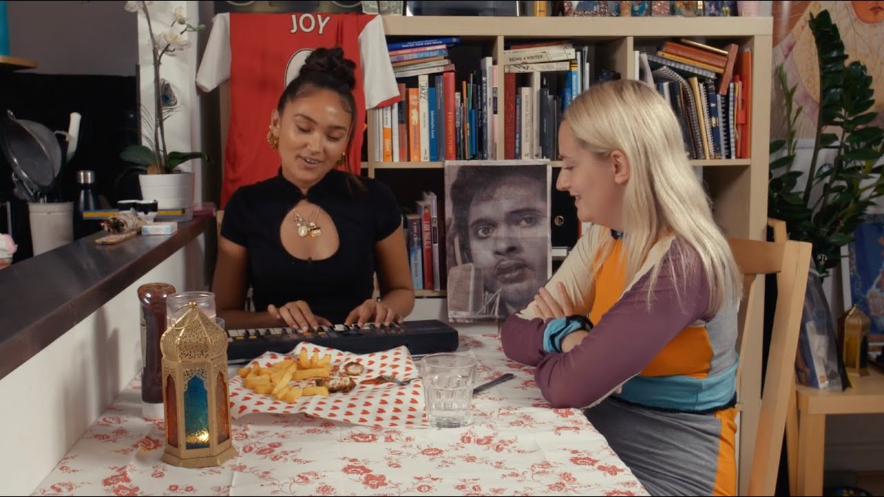 Cooking With Crooksie Episode #3 - with Amelia Dimoldenberg