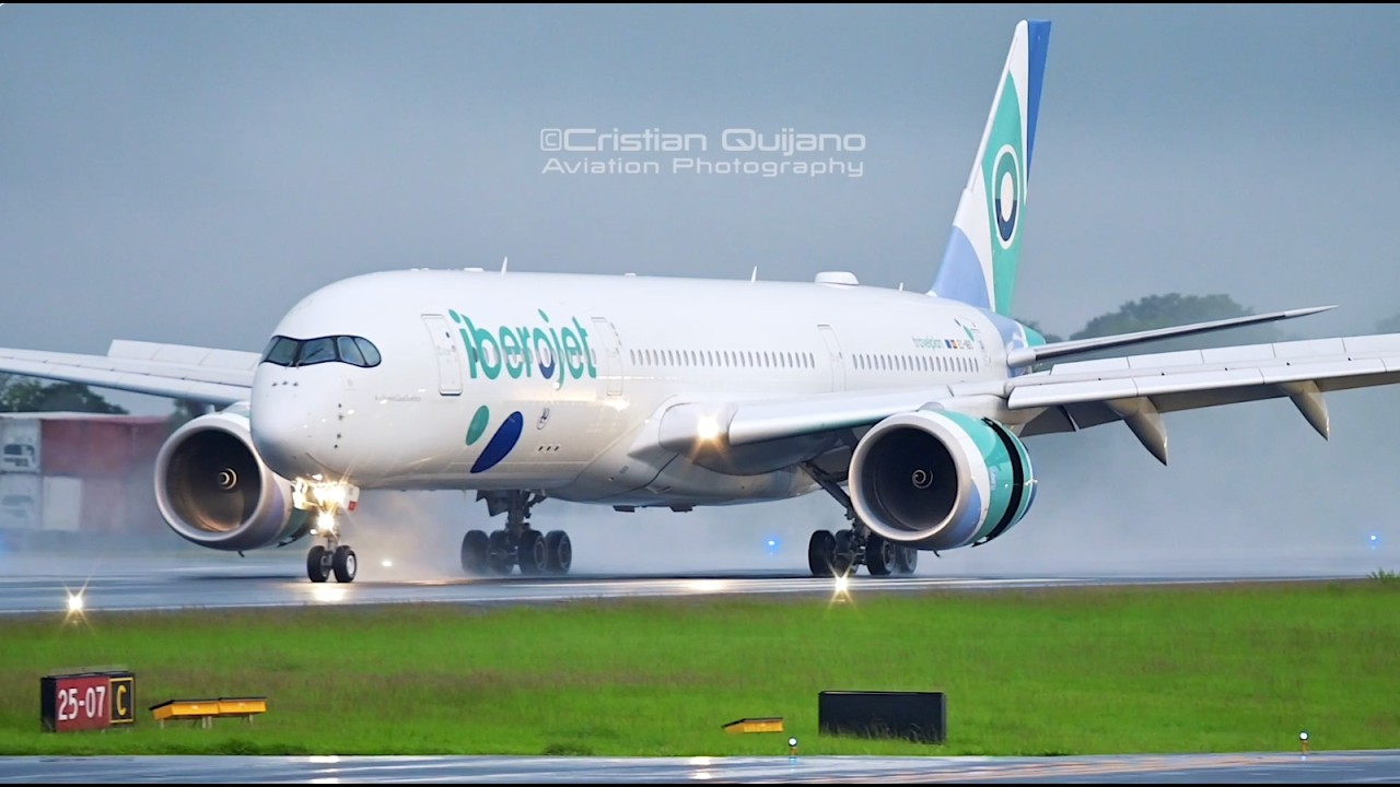 Compilación de videos con mucha lluvia y audio del ATC 🙌 - Planespotting Costa Rica