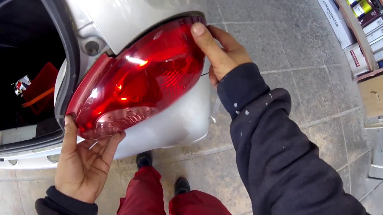 Toyota Aygo  How to replace rear tai light