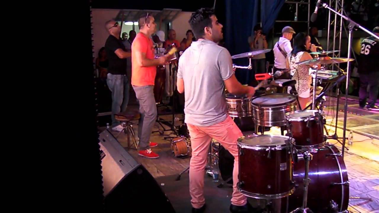 Andy Fornet con la Reve en la Tropical el Nombresito