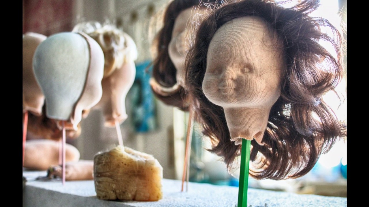 LASST DIE PUPPEN TANZEN - House Doll Abandoned Manor Verlassen Puppenmacherin Couturi&egrave;re France 2020