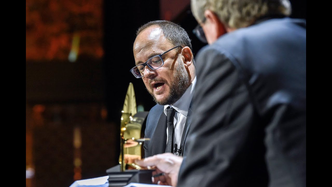 2021 Gold Walkley-winner Mark Willacy in conversation with Chris Masters