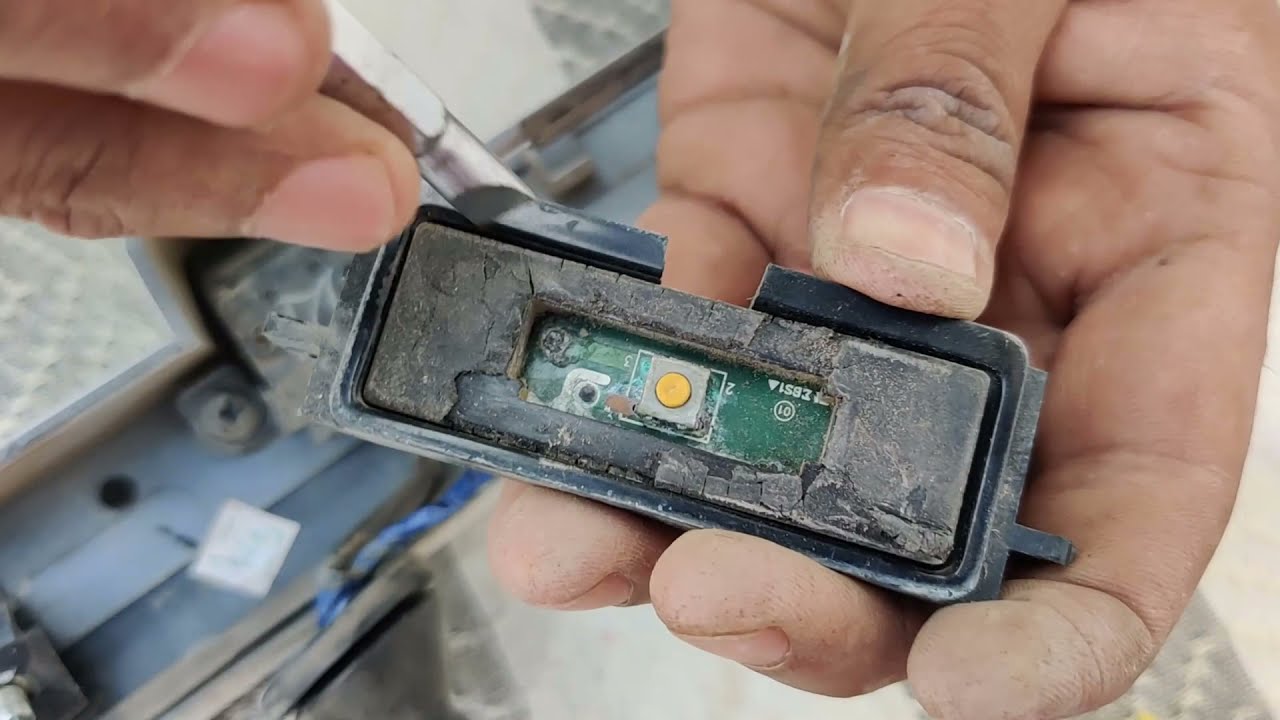 DIY | How to repair verna boot door open switch just in RS. 10 rupee |