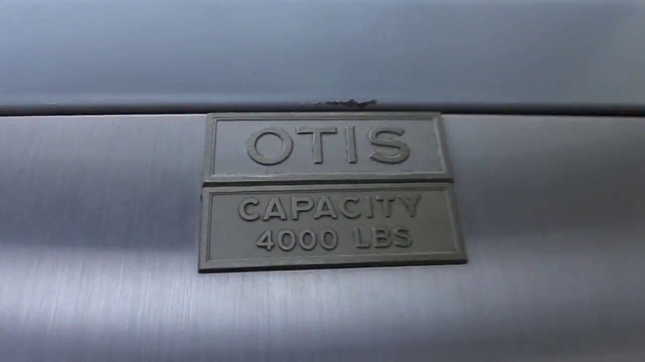 Macy's Quaker Bridge Mall Lawrence Township, New Jersey (Otis Lexan)