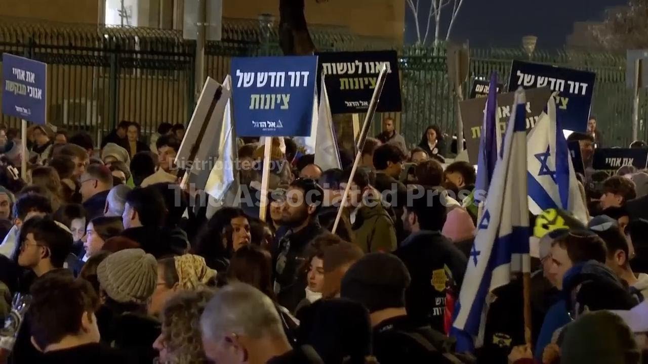 Bereaved families and reservists rally outside the Knesset to call for equal military service
